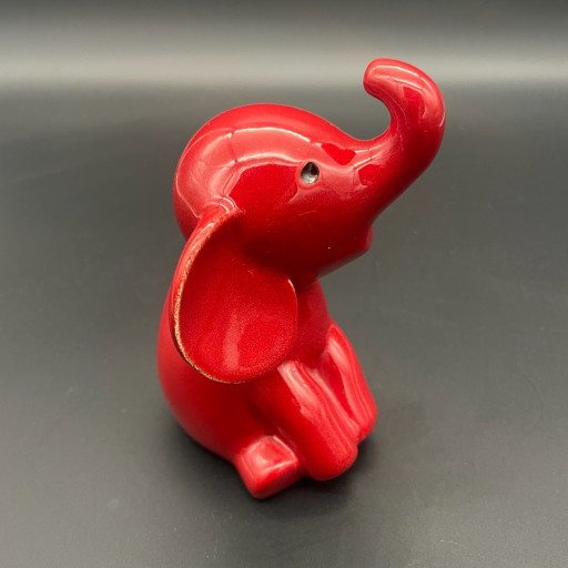 Vintage Keramik Elefant in Rot – vermutlich Gmundner Keramik, Österreich – 1960er–1970er Jahre