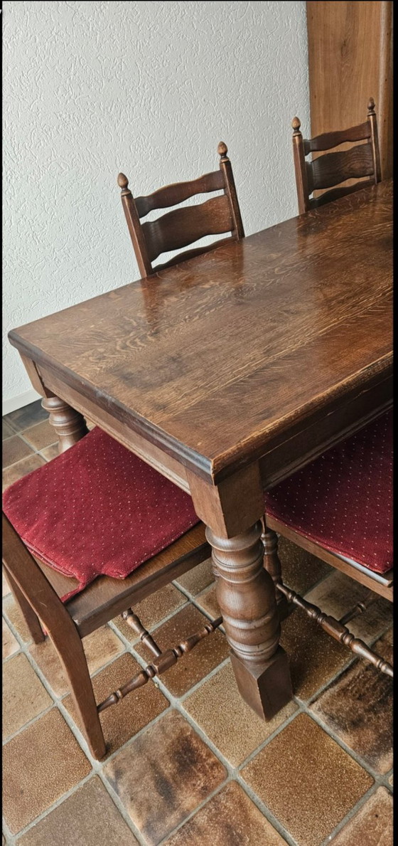 Mesa de comedor antigua de roble con sillas – Mesas de comedor, Textile, Wood (photo 3 of 7)