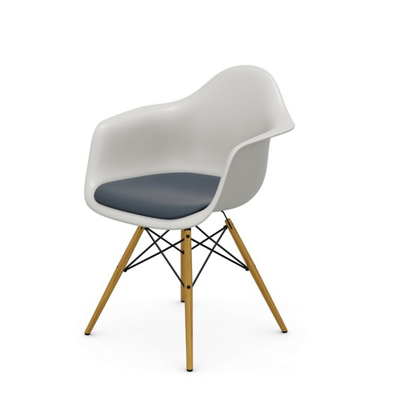 Image 1 of 3 x Silla Vitra Eames DAW