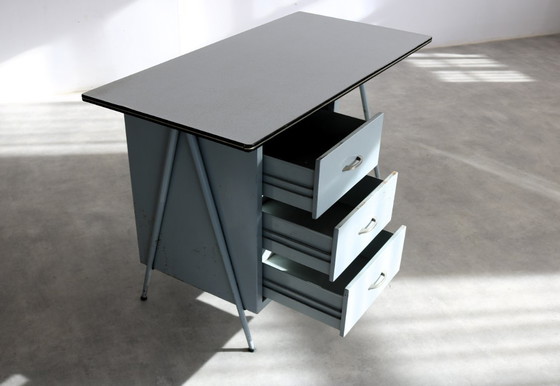 Image 1 of Scrivania industriale vintage