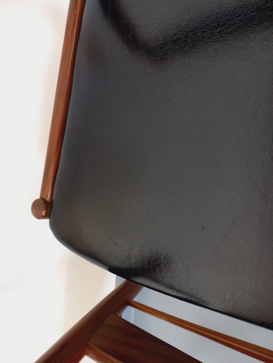 Image 1 of Pair of Vintage Scandinavian Teak and Skai Chairs from the 50s and 60s