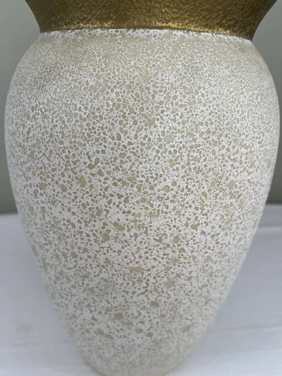 Vase émaillé moucheté crème avec bord doré, années 1970. – Scheurich W-Germany, Porcelain, Ceramic (photo 3 of 10)