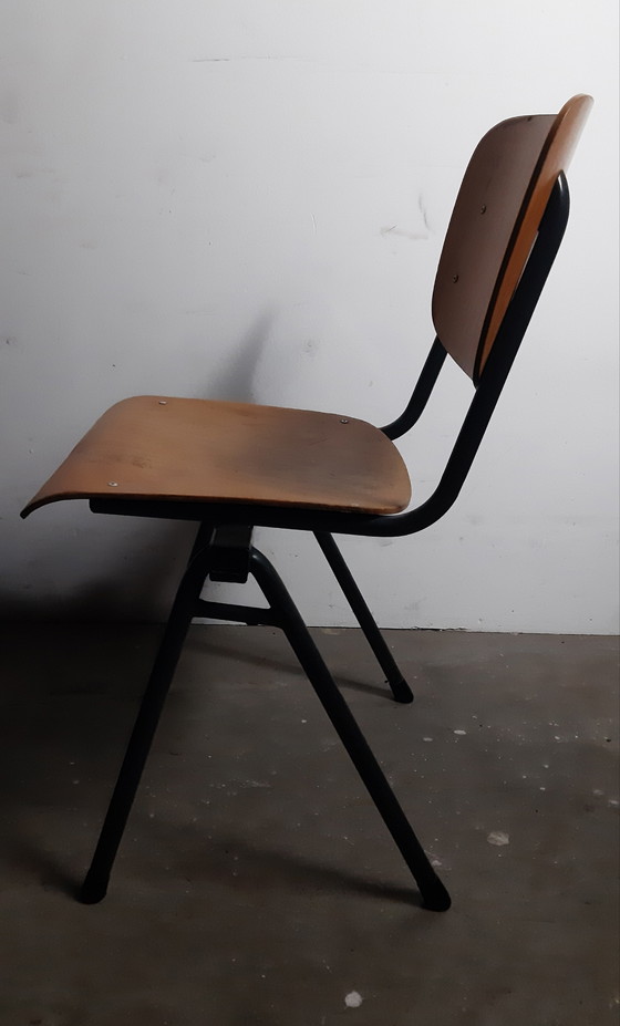 Image 1 of Satz von 8 Riemersma Esszimmerstühle Industrie