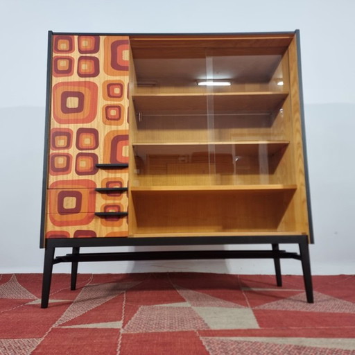 Vintage vitrine 1970s