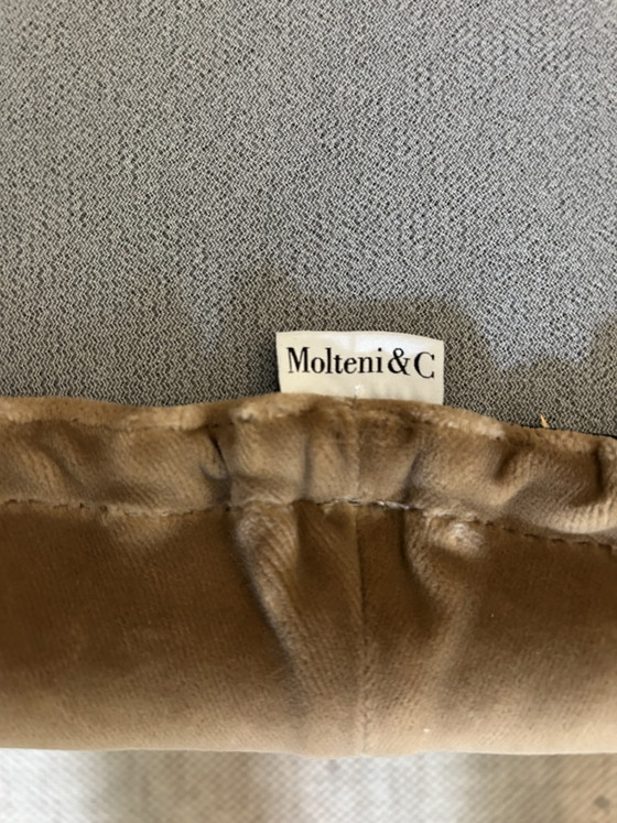 Very beautiful D.154.2 Armchair by architect Gio Ponti, Molteni&C – Velvet, Leather (photo 5 of 15)