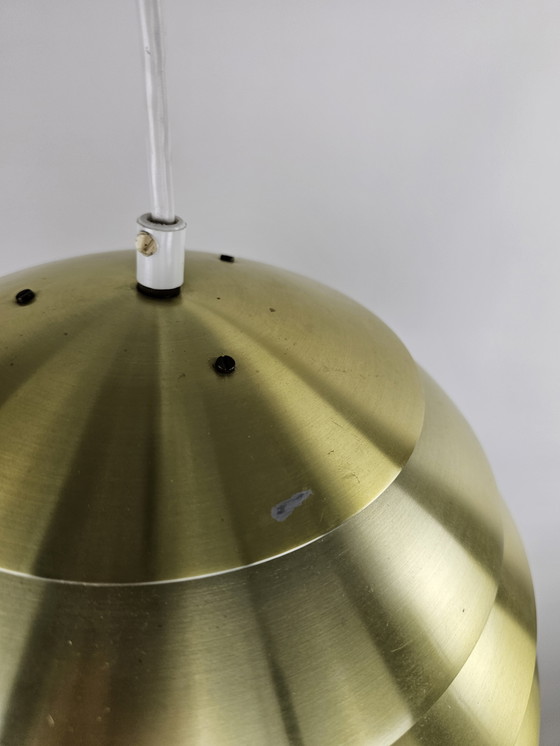 Image 1 of Lampada a sospensione a cupola vintage di Hans Agne Jacobsen AB per Markaryd, Svezia, modello T325/450 'Lamingo'.
