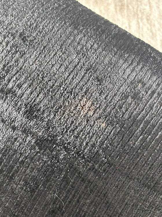 Set van 6 Cassina Tulu stoelen in zwart corduroy. – Eetkamerstoelen, Textile, Metal (photo 5 of 5)