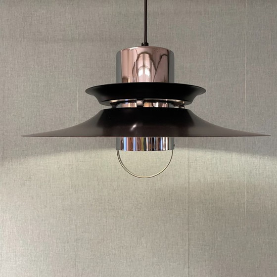 Image 1 of Dänische Pendelleuchte im Mid-Century-Stil von Vitrika – Schwarz mit Chrom