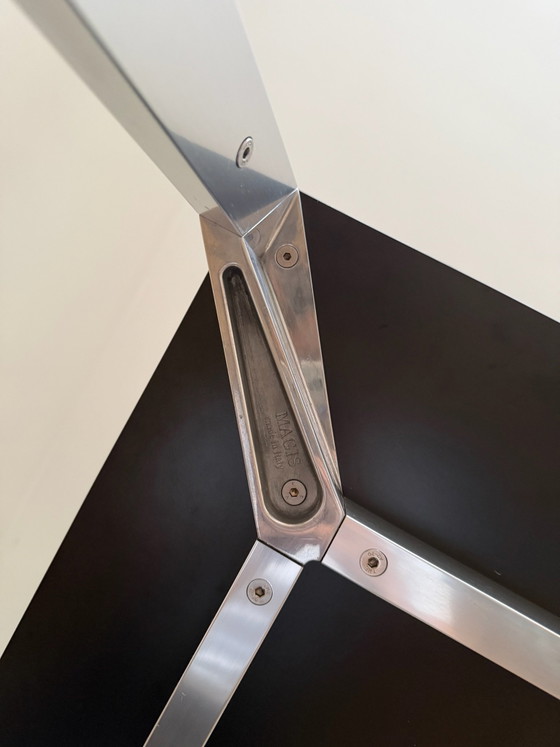 Table One Magis – Eettafels, Aluminium, lamine (photo 6 of 6)