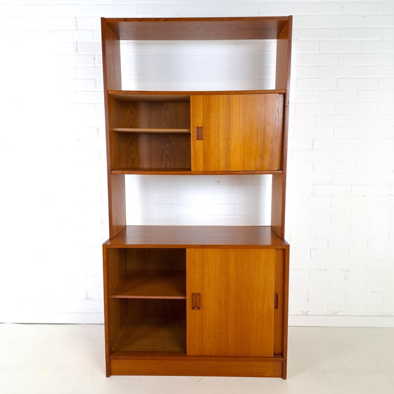 Image 1 of Armario de pared antiguo de teca, diseño danés, década de 1970.