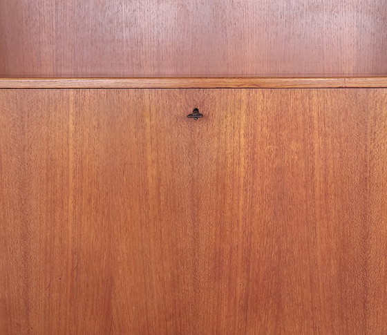 Image 1 of Libreria con zona bar, anni '60