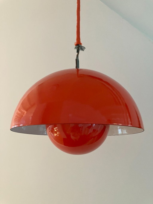 2x Verner Panton Flowerpot VP1 rosso design scandinavo