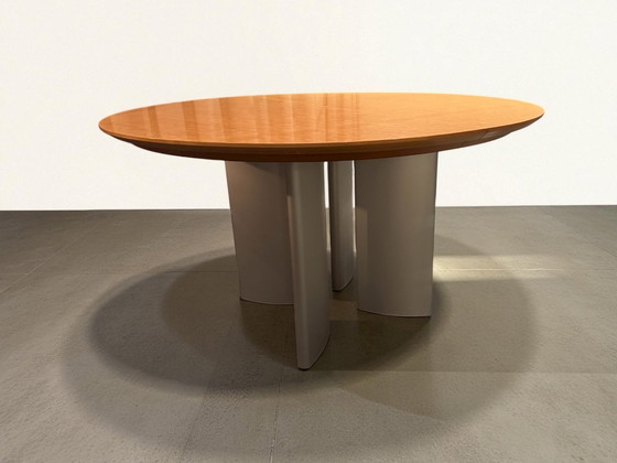 Image 1 of Table de salle à manger design par Arco, modèle Multiple