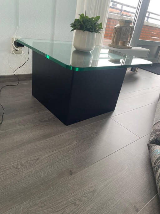 2 glazen bijzettafells