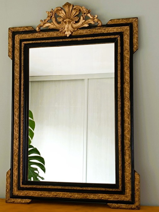 Miroir ancien a fronton doré 102 X 71 cm