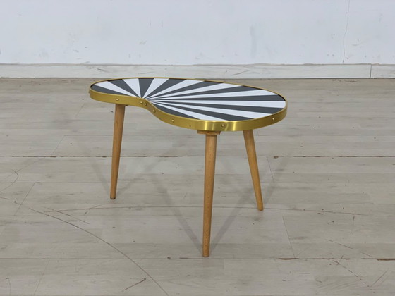 Image 1 of Vintage niervormige salontafel Bloemetjesbank