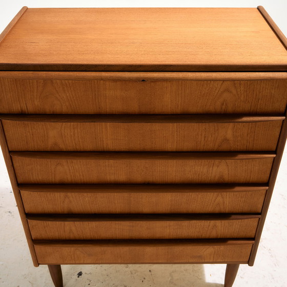 Image 1 of MK10648 Commode en teck restaurée