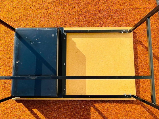 Image 1 of Piccola scrivania Junior Meurop [Vintage anni '60] Scrivania Guariche