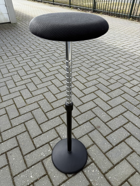Image 1 of 5x Girsberger Sway ergonomic standing/sitting stool