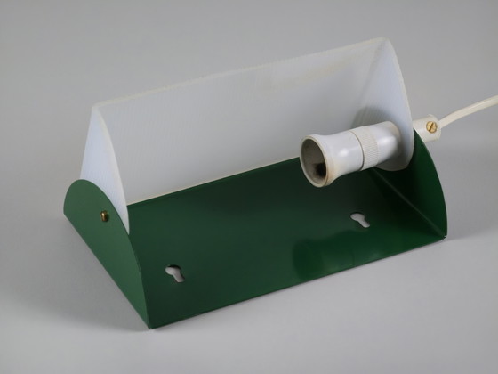 Image 1 of Lampada da parete vintage LORENTZONS degli anni '80 con diffusore in metallo verde e acrilico testurizzato: luce notturna mo