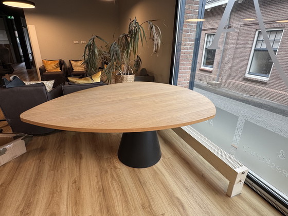 Image 1 of Organisch gevormde druppeltafel