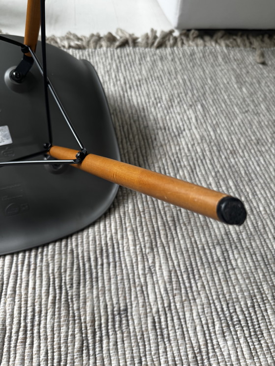 Image 1 of 2 x Silla de comedor Vitra Eames DSW
