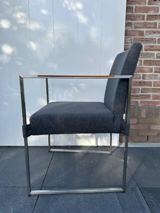 Image 1 of Bert Plantagie Hidden – opgeknapte design eetkamer- en salonset (noten + RVS)