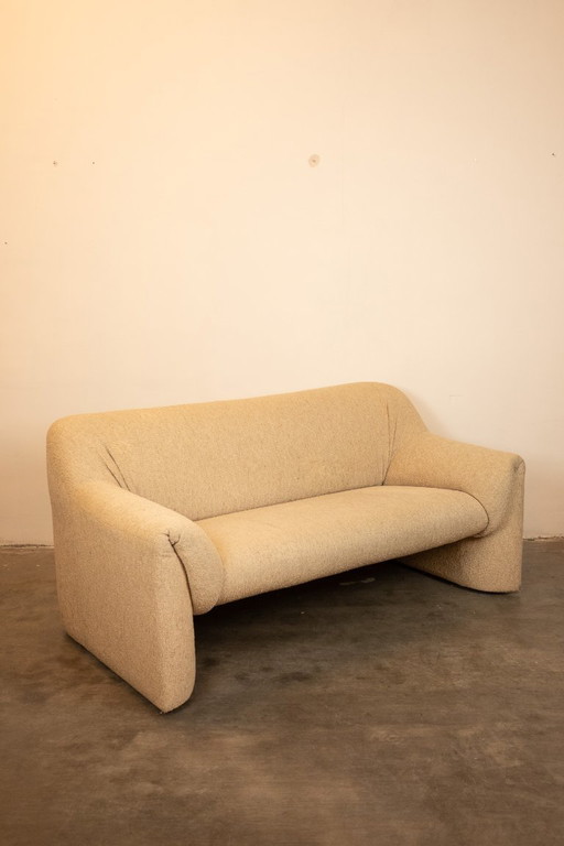 Leolux "Mink" 2-zitsbank met crèmekleurige bekleding