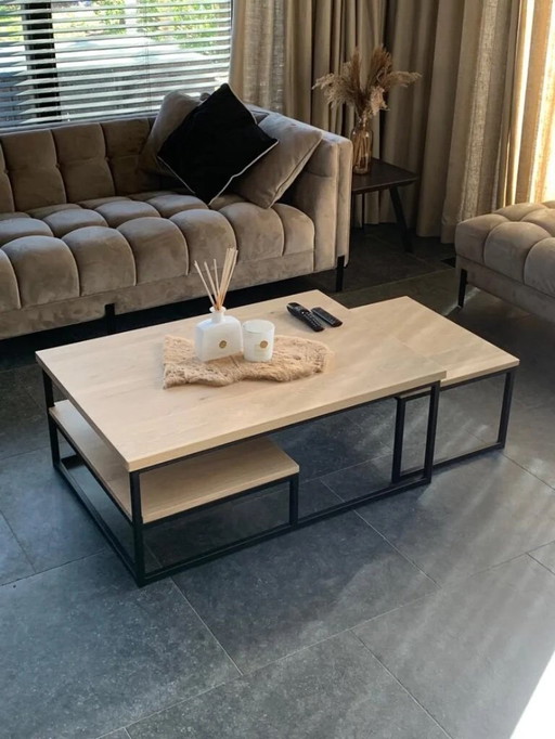 table basse en chêne massif