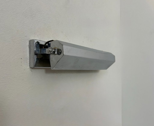 Applique vintage moderniste orientable, métal chromé, France, 1930