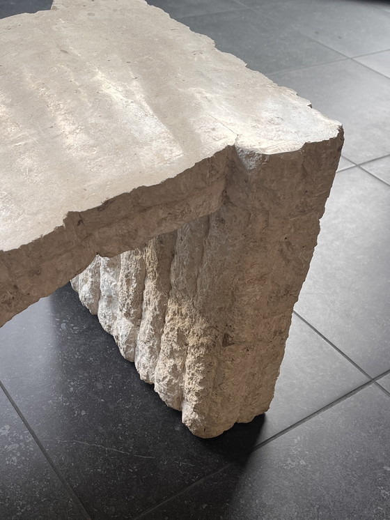 Image 1 of Tavolino da caffè vintage in pietra Mactan degli anni '80