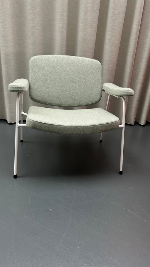 Artifort Moulin Lounge mit Armlehnen