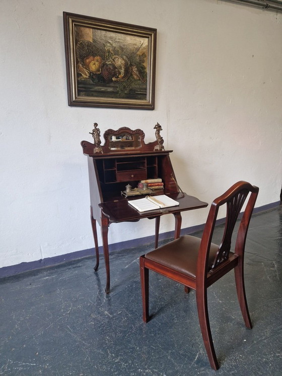 Image 1 of Escritorio de secretaria para damas Art Nouveau