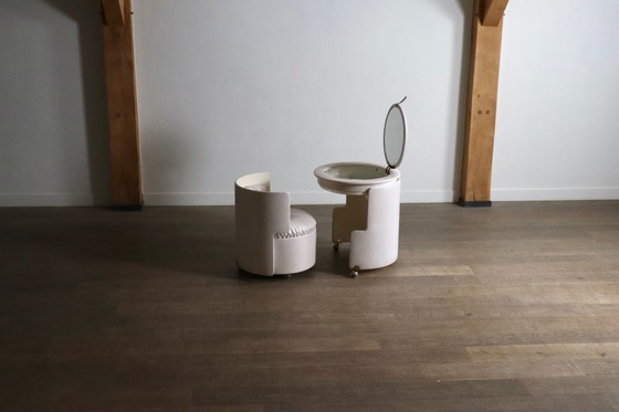 Image 1 of Dilly Dally Vanity door Luigi Massoni, Poltrona Frau, Italië 1968