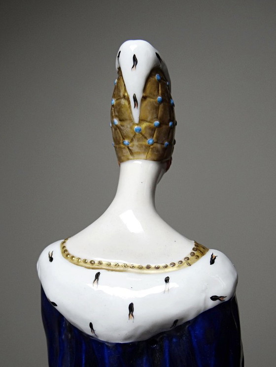 Image 1 of Sujet en porcelaine ancien "Liseuse" art déco signée J.Vesques