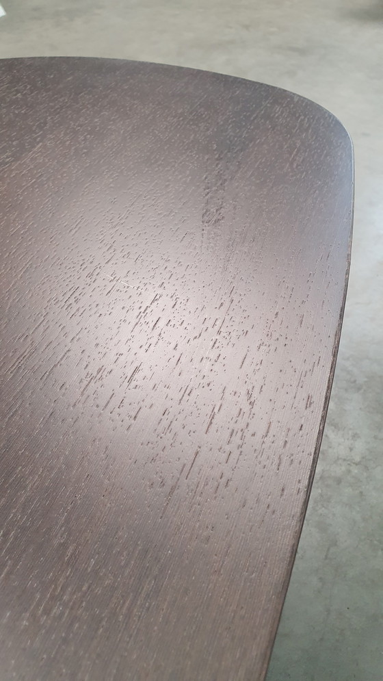 Image 1 of Table basse design Kei BULO organique, plaquée chêne brun foncé