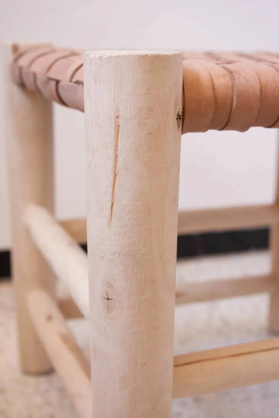 2 Leren en licht houten krukjes – Leer (photo 9 of 11)