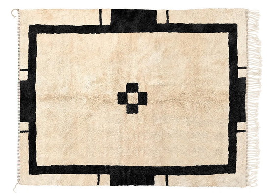 Image 1 of Moroccan carpet 250cmx150cm available in 5 colors