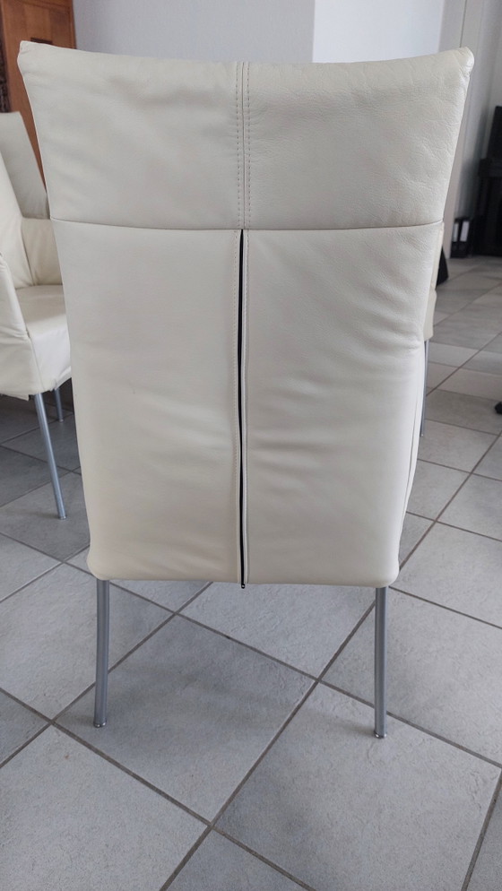 Image 1 of 6 leren eetkamerstoelen van Bert Plantagie