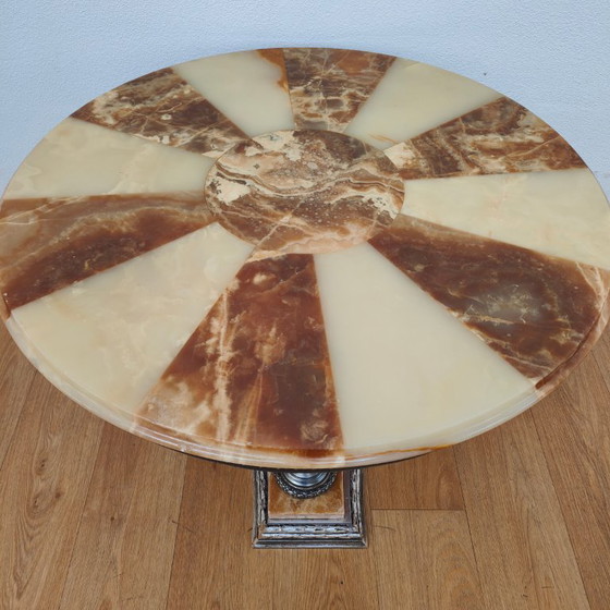 Image 1 of Table basse ronde vintage de style Régence avec plateau en marbre