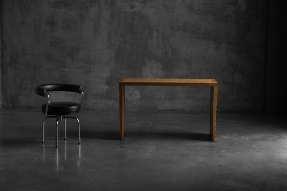 Image 1 of Consola de roble tallada a mano, Francia, principios del siglo XXI