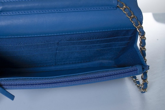 Portafoglio Chanel con catena, colore blu. – Borse a spalla, Lambskin (photo 8 of 12)