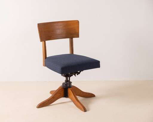 1930s Swedish Oak Swivel Office Chair by SMV