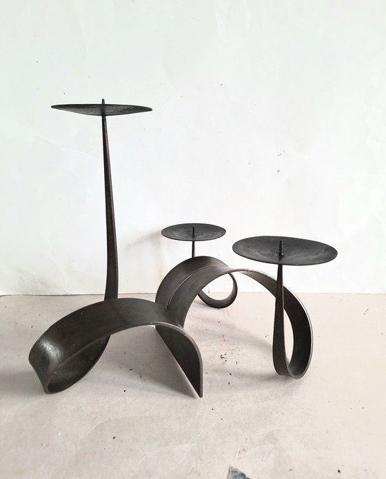 Image 1 of Ferart Canada Brutalist ijzeren 3 armige Pijler kandelaar. Uit één stuk. 