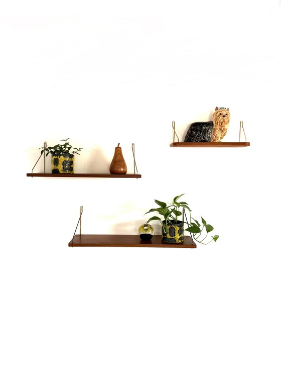 Set of 3 Danish teak & brass wall shelves ‘60 – Shelving unit, Wood (photo 3 of 10)