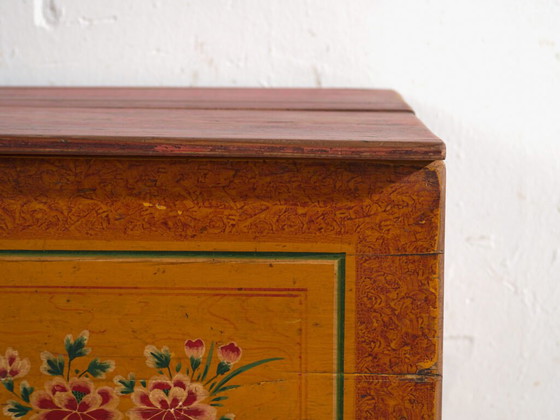 Antique Chinese trunk with original paint – China, circa 1900 – Storage cabinet, Metal (photo 34 of 40)