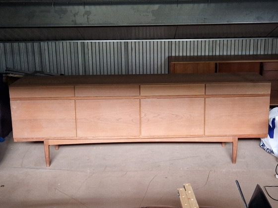 Image 1 of Aparador de teca IB Kofod Larsen Faarup mobelfabrik