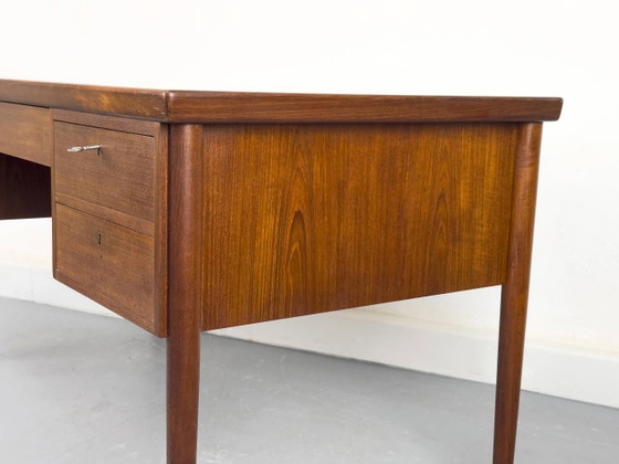 Deens Teak Bureau met Laden, jaren 60 – Scandinavian (photo 22 of 28)