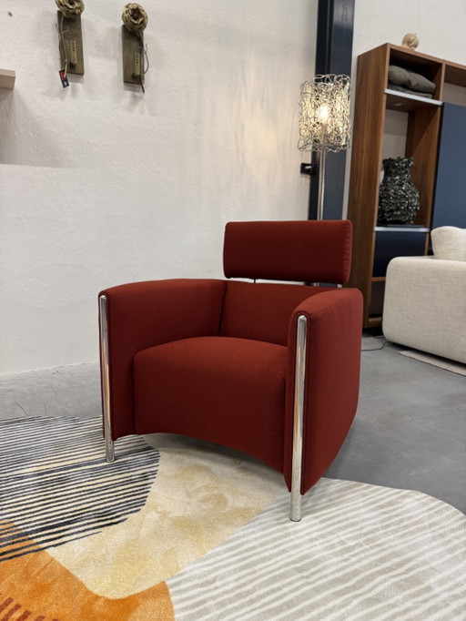 Leolux Goncharov Sessel, roter Stoff