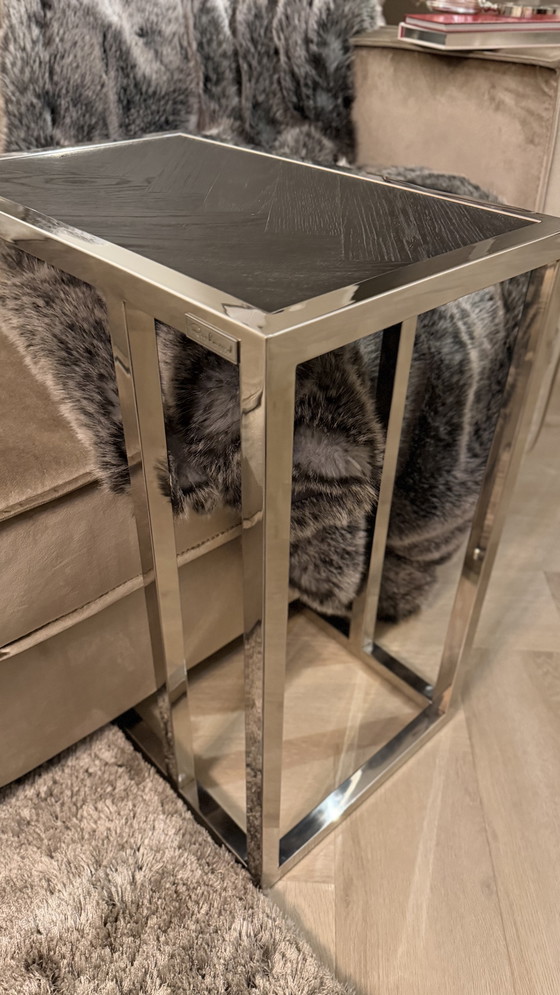 Image 1 of Richmond Interiors Beistelltisch – Luxuriöses Designobjekt